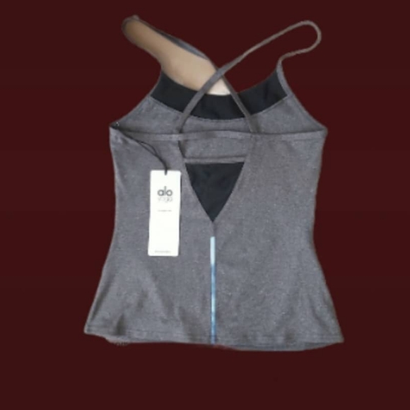 ALO Yoga purpose Fitted THANK . - Picture 9 of 15